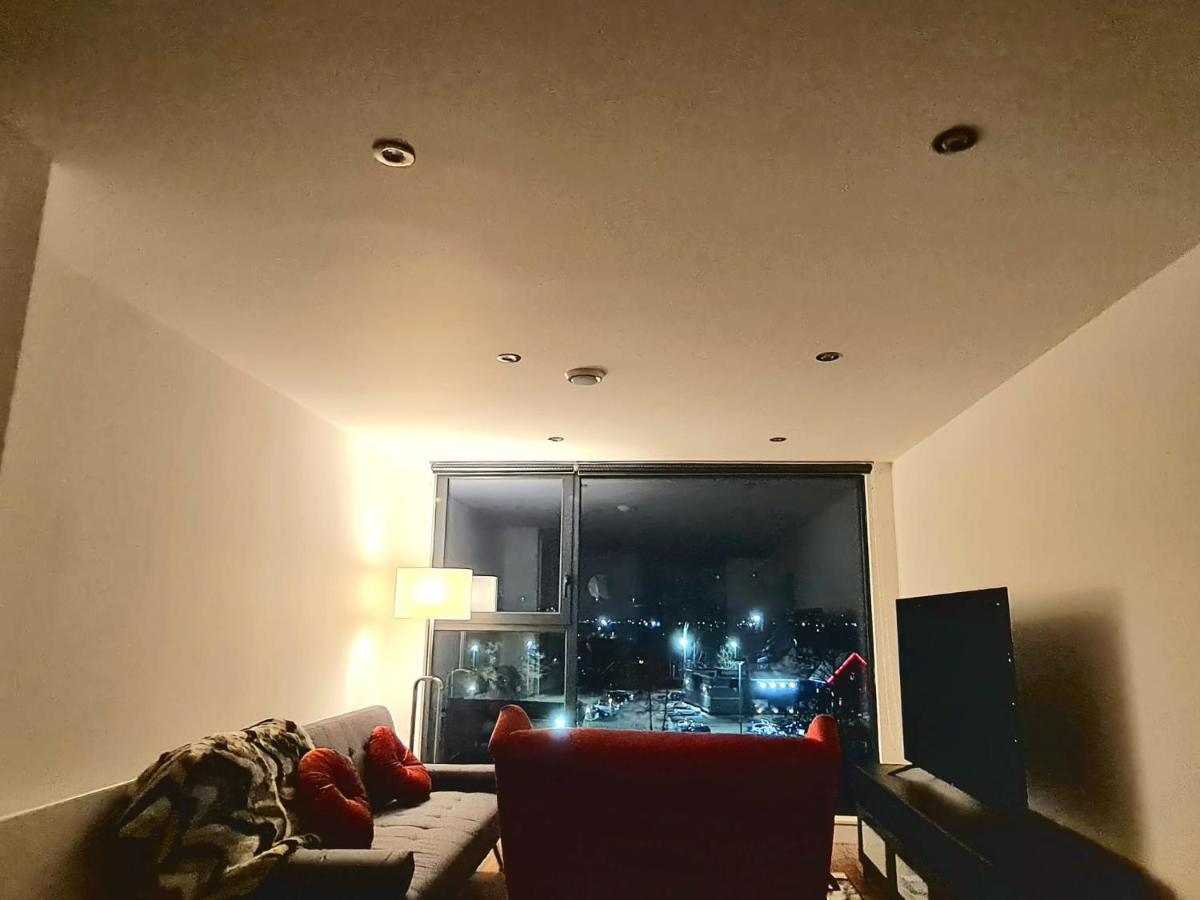 מנצ'סטר 1-Bedroom Aprt In Salford- Freeparking- Sleeps3 מראה חיצוני תמונה
